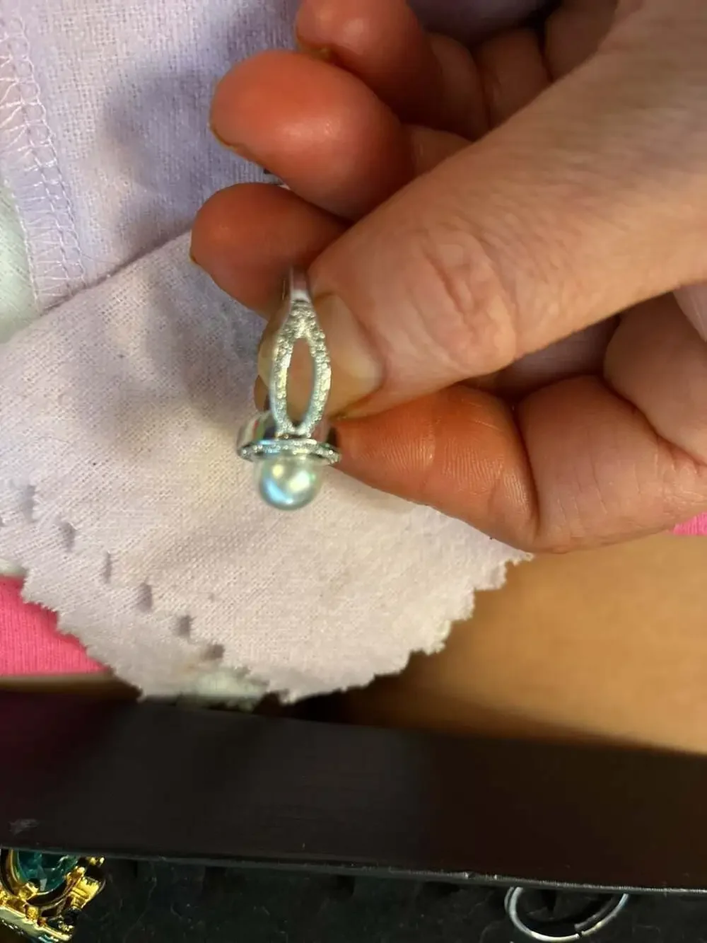 Pavé Cubic Zirconia and Imitation Pearl Swirl Ring in Silver Tone